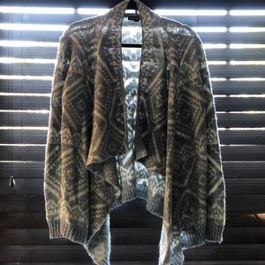 Miss Daisy Gray and Cream Shawl